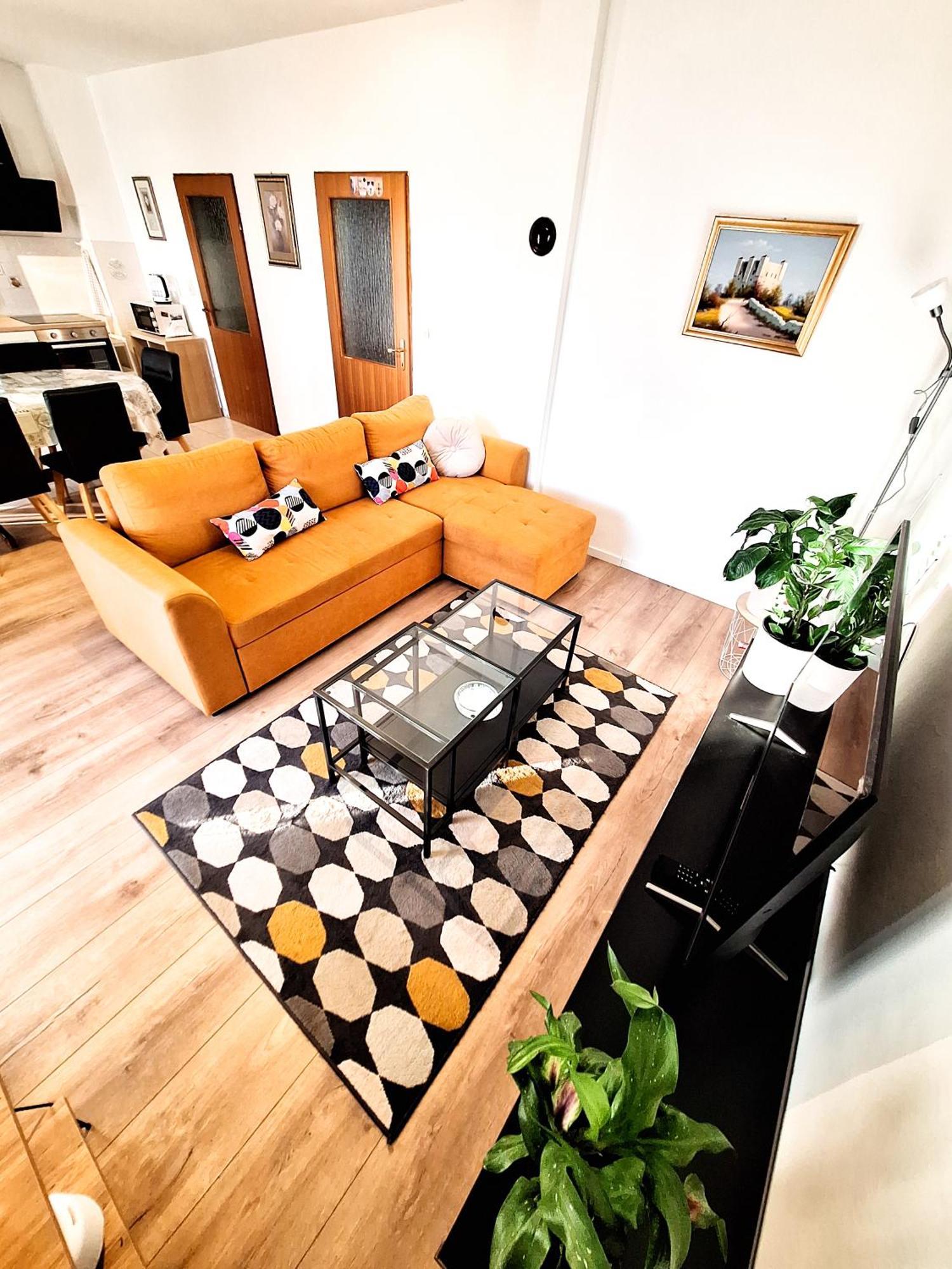 Josipa & Jelena Apartment Сень Екстер'єр фото