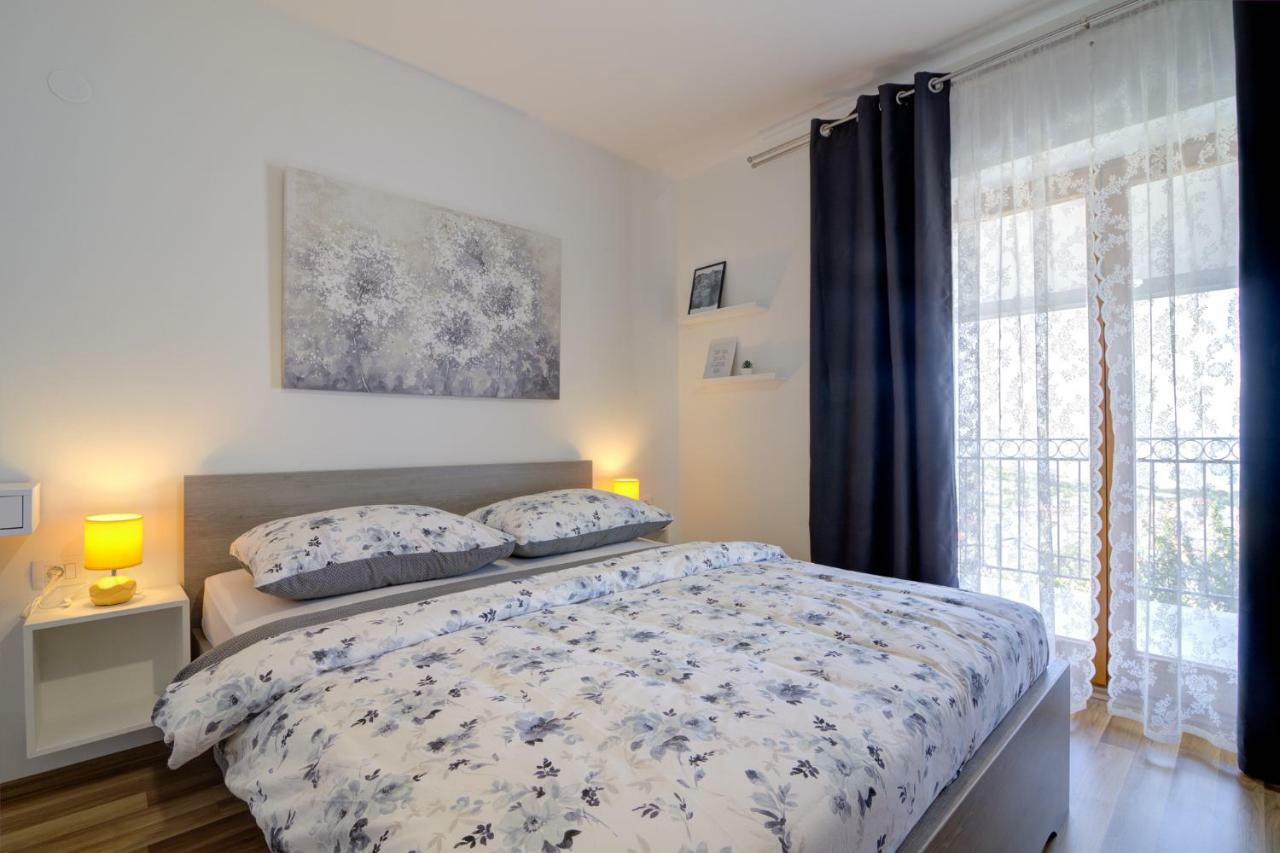 Josipa & Jelena Apartment Сень Екстер'єр фото